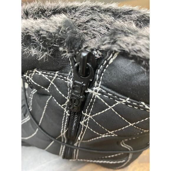 Totes Eve Women’s Cold Weather Snow Boots Thermolite Black Zip Up New Size 10 - Picture 4 of 7